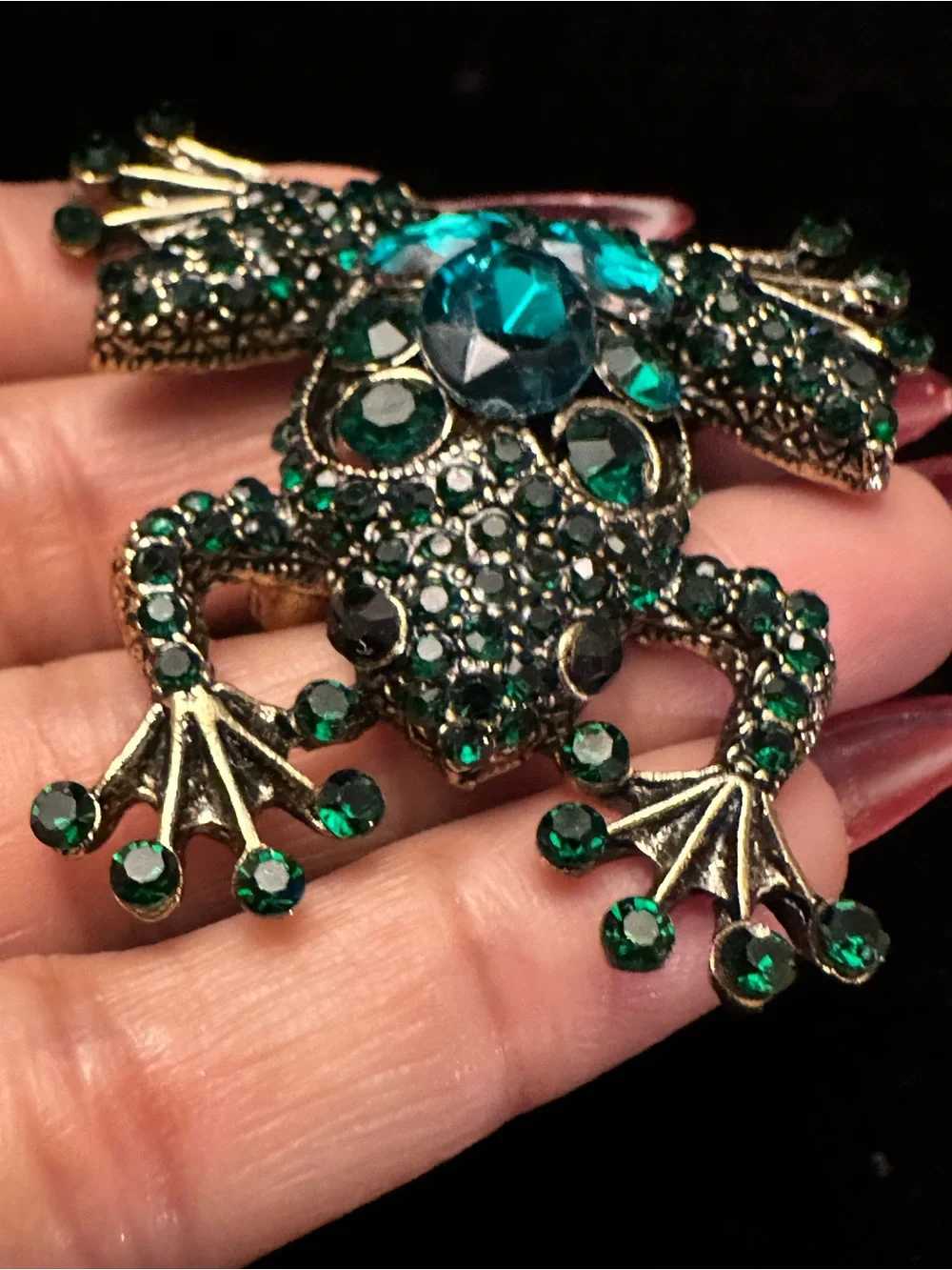 Emerald Green Glass ornate Large Frog Brooch/Pin - Women Jewelry